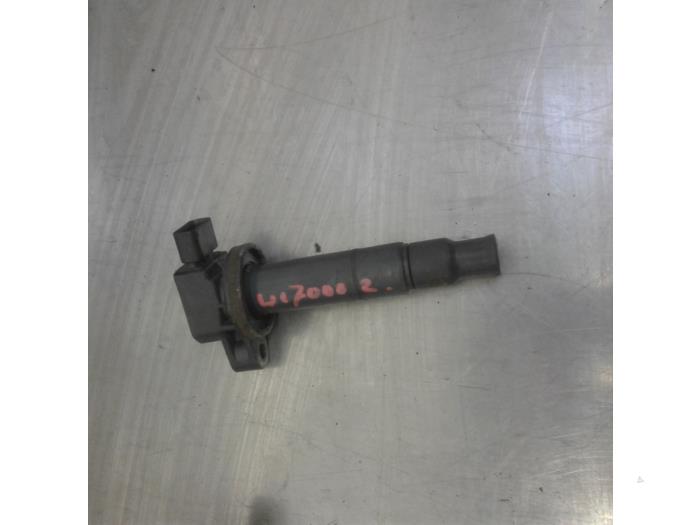 Ignition coil from a Toyota Yaris Verso (P2) 1.3 16V 2000