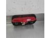 Luz de frenos adicional centro de un Daihatsu Sirion 2 (M3), 2005 1.0 12V DVVT, Hatchback, Gasolina, 998cc, 51kW (69pk), FWD, 1KRFE, 2005-01 / 2013-06, M300 2005