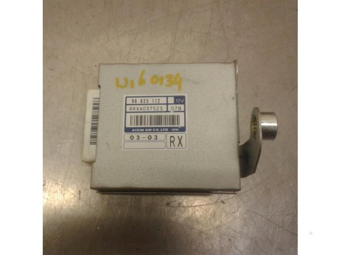 Used Automatic gearbox computer Chevrolet Captiva (C100) 3.2 V6 24V 4x4 Price € 78,70 Margin scheme offered by Japoto Parts B.V.