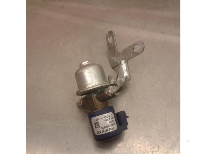 Używane Rozdzielacz LPG Chevrolet Spark 1.0 16V Bifuel Cena € 40,95 Procedura marży oferowane przez Japoto Parts B.V.