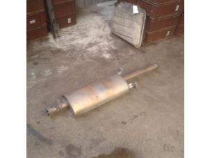 Used Exhaust middle silencer Hyundai H-300 2.5 CRDi Price € 60,00 Margin scheme offered by Japoto Parts B.V.