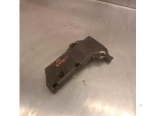 Used Front bumper bracket, left Nissan Almera (N16) 1.5 16V Price € 6,95 Margin scheme offered by Japoto Parts B.V.