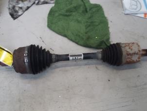 Used Front drive shaft, left Volkswagen Transporter T5 2.0 BiTDI DRF 4Motion Price € 36,30 Inclusive VAT offered by Poolman autodemontage