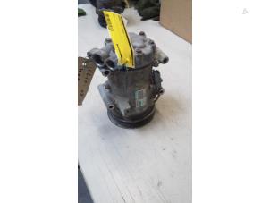 Used Air conditioning pump Renault Clio III (BR/CR) 1.5 dCi 85 Price € 30,00 Margin scheme offered by Poolman autodemontage