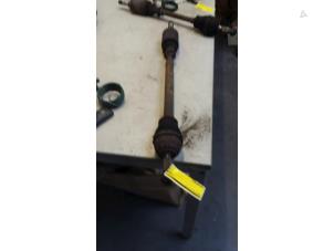 Used Front drive shaft, right Peugeot 106 II 1.1 XN,XR,XT,Accent Price € 20,00 Margin scheme offered by Poolman autodemontage