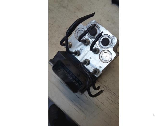 ABS pump from a Opel Vectra C  2008