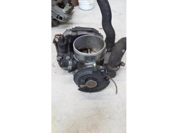 Throttle body from a Audi A4 (B5)  1998