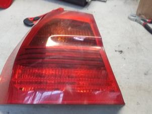 Used Taillight, left BMW 3 serie (E90) 320d 16V Price € 30,00 Margin scheme offered by Poolman autodemontage