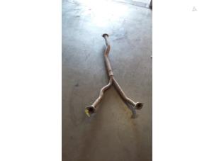 Used Exhaust middle section Hyundai Santa Fe II (CM) Price € 30,00 Margin scheme offered by Poolman autodemontage