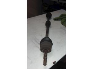 Used Front drive shaft, right Opel Combo (Corsa C) 1.3 CDTI 16V Price € 20,00 Margin scheme offered by Poolman autodemontage