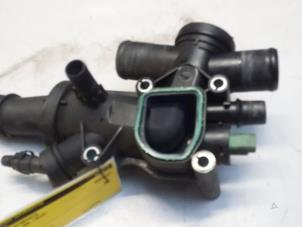 Used Thermostat housing Peugeot 308 CC (4B) 2.0 HDi 16V Euro 5 FAP Price € 20,00 Margin scheme offered by Poolman autodemontage