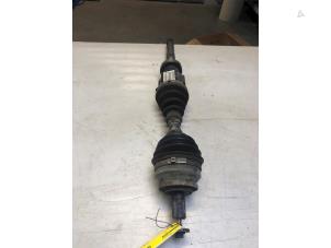 Used Front drive shaft, right Volvo S80 (TR/TS) 2.8 T6 24V Price € 40,00 Margin scheme offered by Poolman autodemontage