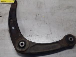 Used Front wishbone, right Peugeot 307 Break (3E) 1.6 16V Price € 20,00 Margin scheme offered by Poolman autodemontage