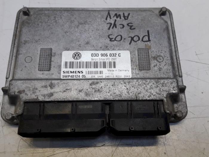 Ordinateur gestion moteur d'un Volkswagen Polo IV (9N1/2/3) 1.2 2002
