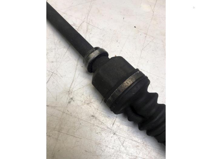Front drive shaft, right from a Citroën C4 Picasso (UD/UE/UF) 1.6 HDi 16V 110 2007