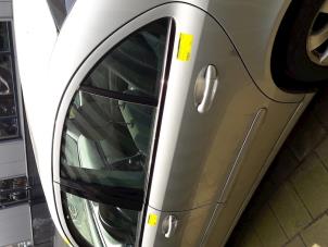 Usagé Porte arrière gauche Mercedes E (W211) 2.2 E-200 CDI 16V Prix € 75,00 Règlement à la marge proposé par Poolman autodemontage