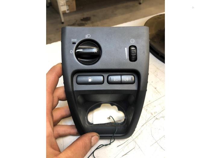 Light switch from a Volvo XC90 I 2.9 T6 24V 2003