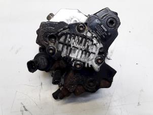 Usagé Pompe carburant mécanique Volvo V70 (SW) 2.4 D5 20V Prix € 50,00 Règlement à la marge proposé par Poolman autodemontage