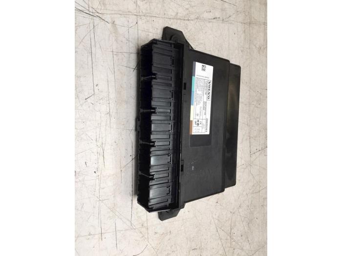 Comfort Module from a Volvo V70 (BW) 2.0 D3 20V 2011