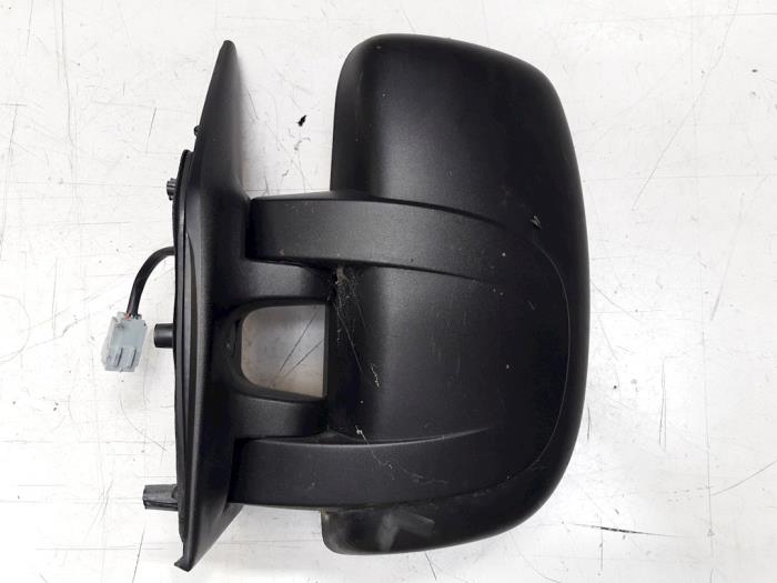 Wing mirror, left from a Opel Movano (4A1; 4A2; 4B2; 4B3; 4C2; 4C3) 2.5 CDTI 16V DPF 2008