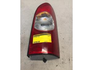 Used Taillight, right Opel Movano (4A1; 4A2; 4B2; 4B3; 4C2; 4C3) 2.5 CDTI 16V DPF Price € 36,30 Inclusive VAT offered by Poolman autodemontage
