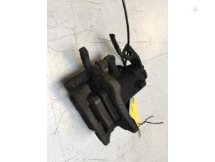 Used Rear brake calliper, right Renault Kangoo Express (FW) 1.5 dCi 105 Price € 30,00 Margin scheme offered by Poolman autodemontage