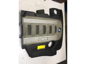 Używane Pokrywa silnika BMW 5 serie Touring (E61) 525d 24V Cena € 30,00 Procedura marży oferowane przez Poolman autodemontage