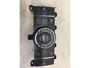 Used Heater control panel Mercedes ML II (164/4JG) 4.0 ML-420 CDI 4-Matic V8 32V Price € 30,00 Margin scheme offered by Poolman autodemontage