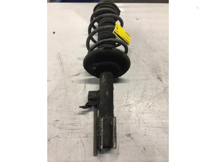 Front shock absorber rod, right from a Citroën Berlingo 1.6 Hdi 16V 90 2012