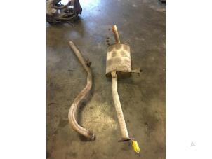 Used Exhaust middle silencer Nissan Terrano II (R20/TR50) 2.7 TDi Kat. Price € 30,00 Margin scheme offered by Poolman autodemontage