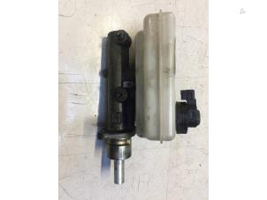 Used Master cylinder Iveco New Daily III 35S13 V 2.8 TDI Price € 36,30 Inclusive VAT offered by Poolman autodemontage