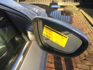 Used Wing mirror, right Volkswagen Passat CC (357) 2.0 TDI 16V 170 Price € 75,00 Margin scheme offered by Poolman autodemontage