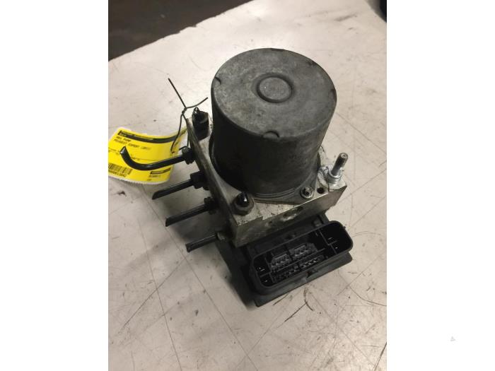 Gebrauchte ABS Pumpe Peugeot Expert (G9) 2.0 HDi 120 Preis € 30,00 Margenregelung angeboten von Poolman autodemontage