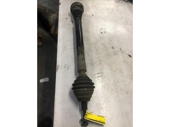 Front drive shaft, right from a Volkswagen Golf V (1K1) 2.0 GTI 16V Edition 30 2007