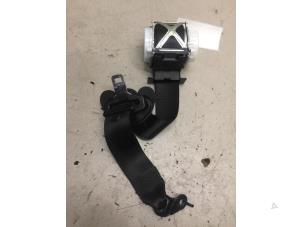 Used Front seatbelt, right BMW 3 serie Touring (F31) 320d 2.0 16V EfficientDynamicsEdition Price € 30,00 Margin scheme offered by Poolman autodemontage
