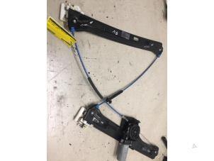 Used Window mechanism 4-door, front right BMW 3 serie Touring (F31) 320d 2.0 16V EfficientDynamicsEdition Price € 30,00 Margin scheme offered by Poolman autodemontage