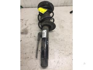 Used Front shock absorber rod, right BMW 3 serie Touring (F31) 320d 2.0 16V EfficientDynamicsEdition Price € 30,00 Margin scheme offered by Poolman autodemontage