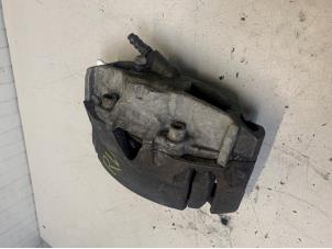Used Front brake calliper, right Volvo V70 (BW) 2.4 D 20V Price € 30,00 Margin scheme offered by Poolman autodemontage