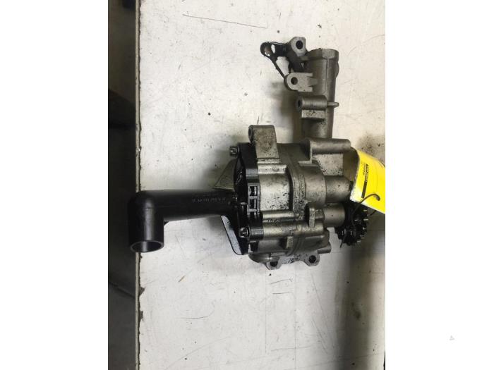 Gebrauchte Ölpumpe Mercedes A (W169) 2.0 A-180 CDI 16V 3-Drs. Preis € 30,00 Margenregelung angeboten von Poolman autodemontage