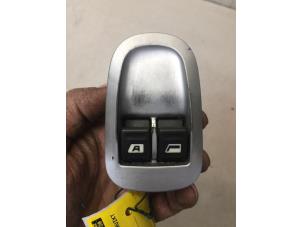 Used Electric window switch Peugeot 206+ (2L/M) 1.4 XS Price € 20,00 Margin scheme offered by Poolman autodemontage