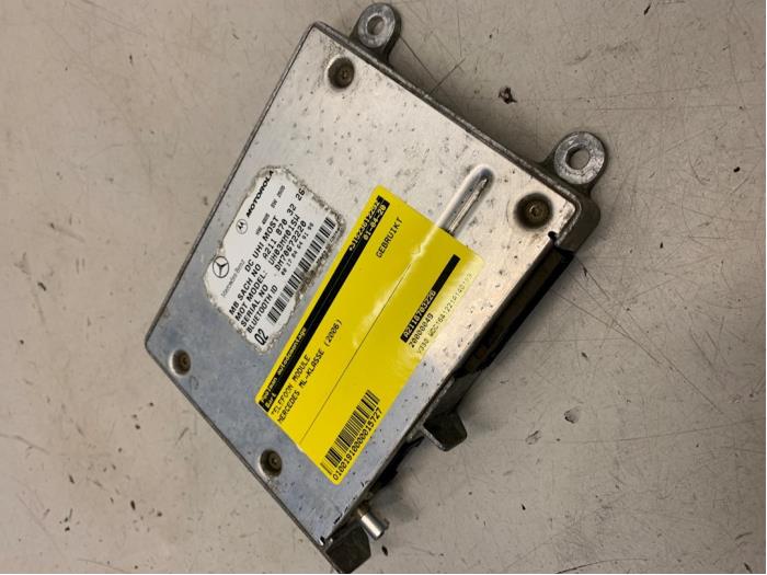 Begagnade Telefonmodul Mercedes ML II (164/4JG) 3.0 ML-320 CDI 4-Matic V6 24V Pris € 30,00 Marginaltabell erbjuds av Poolman autodemontage