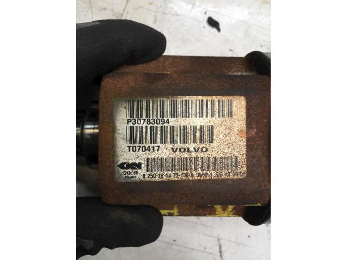 Front drive shaft, left Volvo XC70 XC70 2.4 D 20V - 30783094  