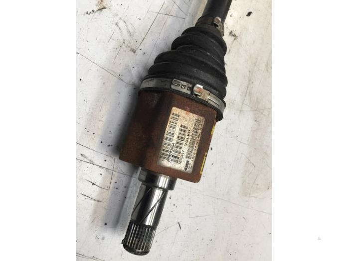 Front drive shaft, left Volvo XC70 XC70 2.4 D 20V - 30783094  