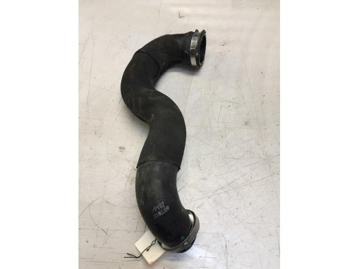 Gebrauchte Intercooler Schlauch Audi A4 (B8) 1.8 TFSI 16V Preis € 30,00 Margenregelung angeboten von Poolman autodemontage