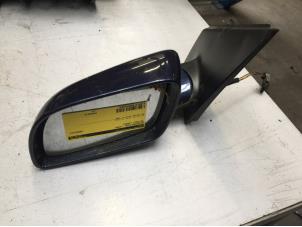 Used Wing mirror, left Volkswagen Polo IV (9N1/2/3) 1.4 16V Price € 20,00 Margin scheme offered by Poolman autodemontage