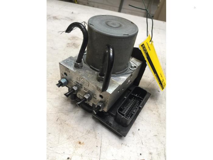 Usagé Bloc ABS Audi RS 5 (8F7) 4.2 V8 32V Prix € 200,00 Règlement à la marge proposé par Poolman autodemontage