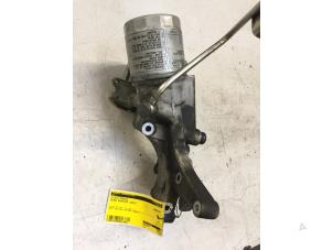Used Oil filter housing Skoda Roomster (5J) 1.2 TSI Price € 30,00 Margin scheme offered by Poolman autodemontage