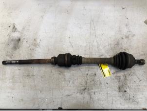 Used Front drive shaft, right Citroen Berlingo 1.6 HDI 16V 75 Price € 30,00 Margin scheme offered by Poolman autodemontage