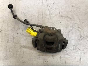Used Front brake calliper, right Audi A5 Cabrio (8F7) 2.0 TFSI 16V Price € 30,00 Margin scheme offered by Poolman autodemontage
