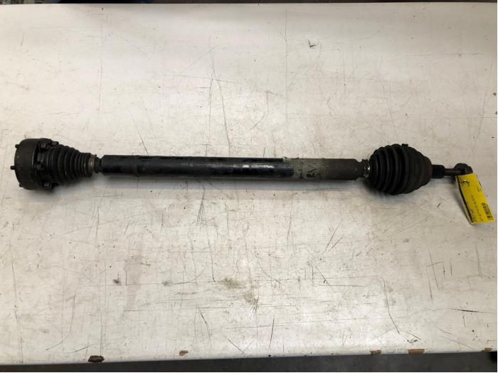 Front drive shaft, right from a Volkswagen Golf V (1K1) 1.9 TDI 2005